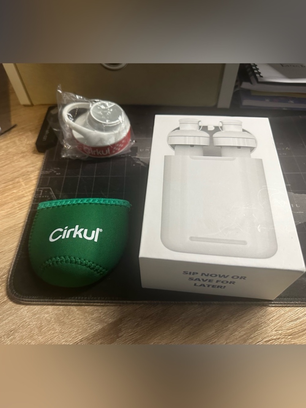 Cirkul Green Neoprene Bottle Sleeve with White Cartridge Holder Kit - Picture 3 of 3